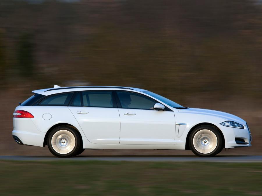 Jaguar XF Sportbrake 2012 года  (фото 13 из 63)